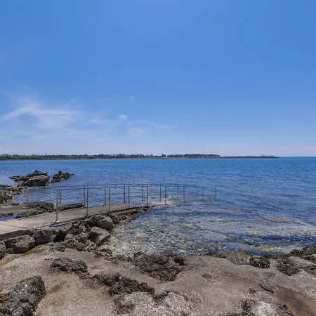 Apartmán Mira-2 By Interhome Umag
